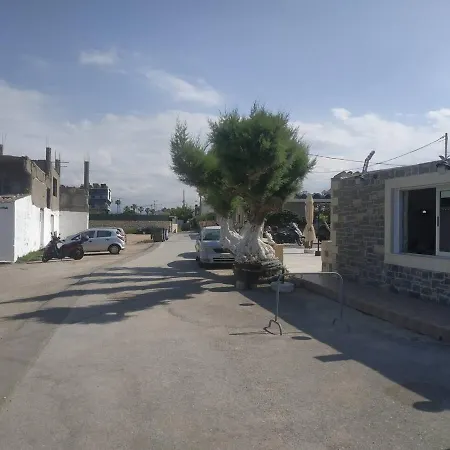 Studio On The Closest Beach To The City! Amoudara  Exterior photo