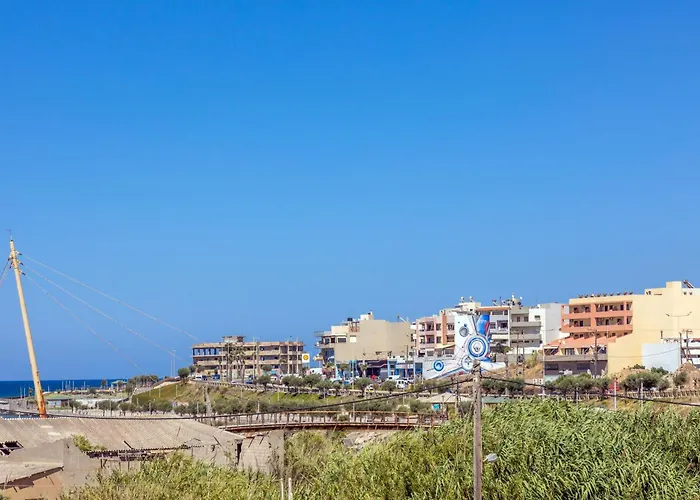 Studio On The Closest Beach To The City!